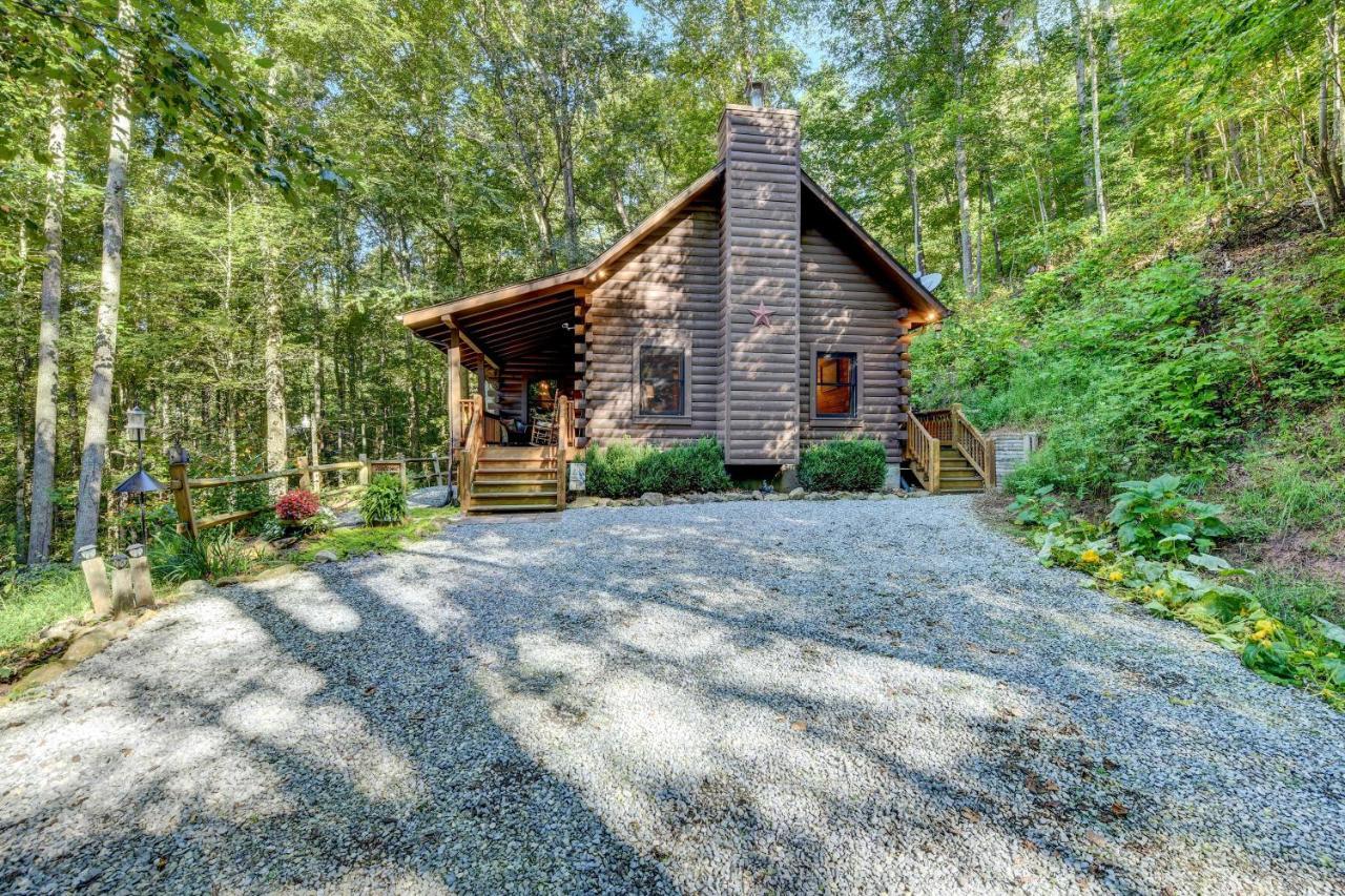 Waynesville Cabin With Covered Deck And Fire Pit! Lake Junaluska المظهر الخارجي الصورة