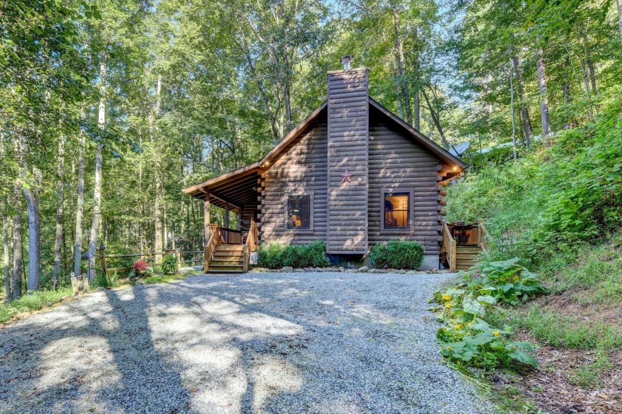 Waynesville Cabin With Covered Deck And Fire Pit! Lake Junaluska المظهر الخارجي الصورة