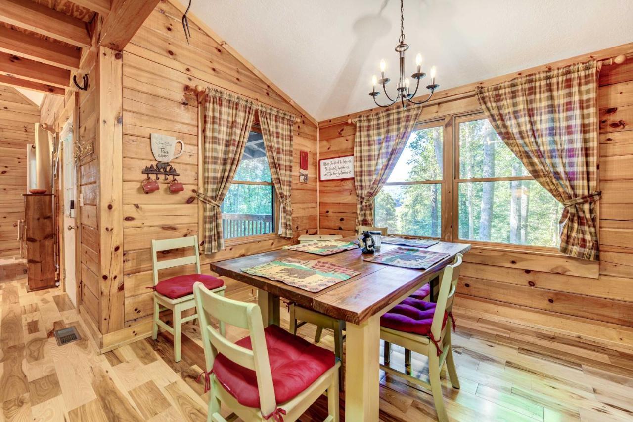 Waynesville Cabin With Covered Deck And Fire Pit! Lake Junaluska المظهر الخارجي الصورة
